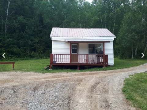Cabin #9 – Club du Lac des Baies