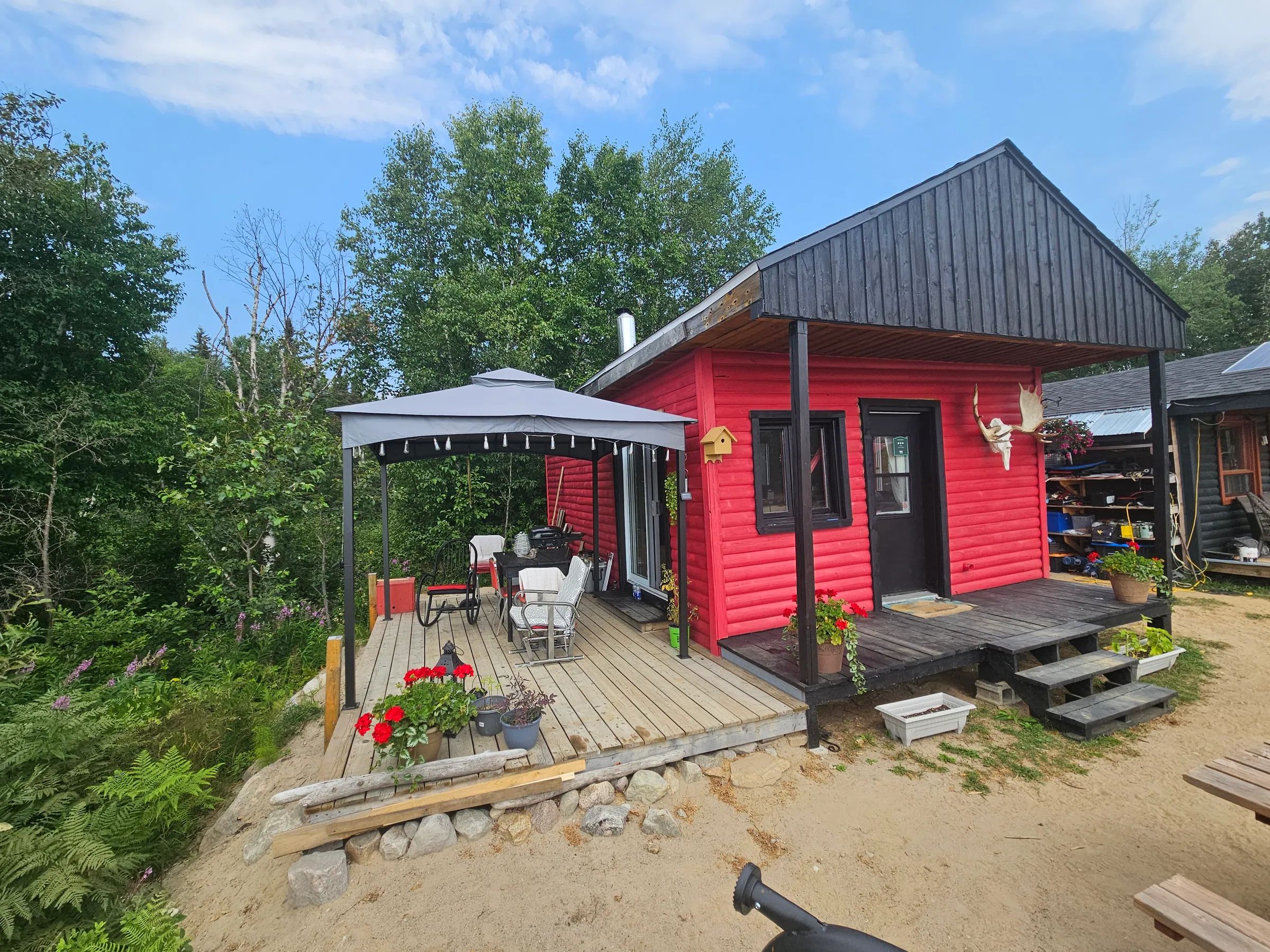Chalet-1 Le Colibri – Pourvoirie du Grand Lac du Nord