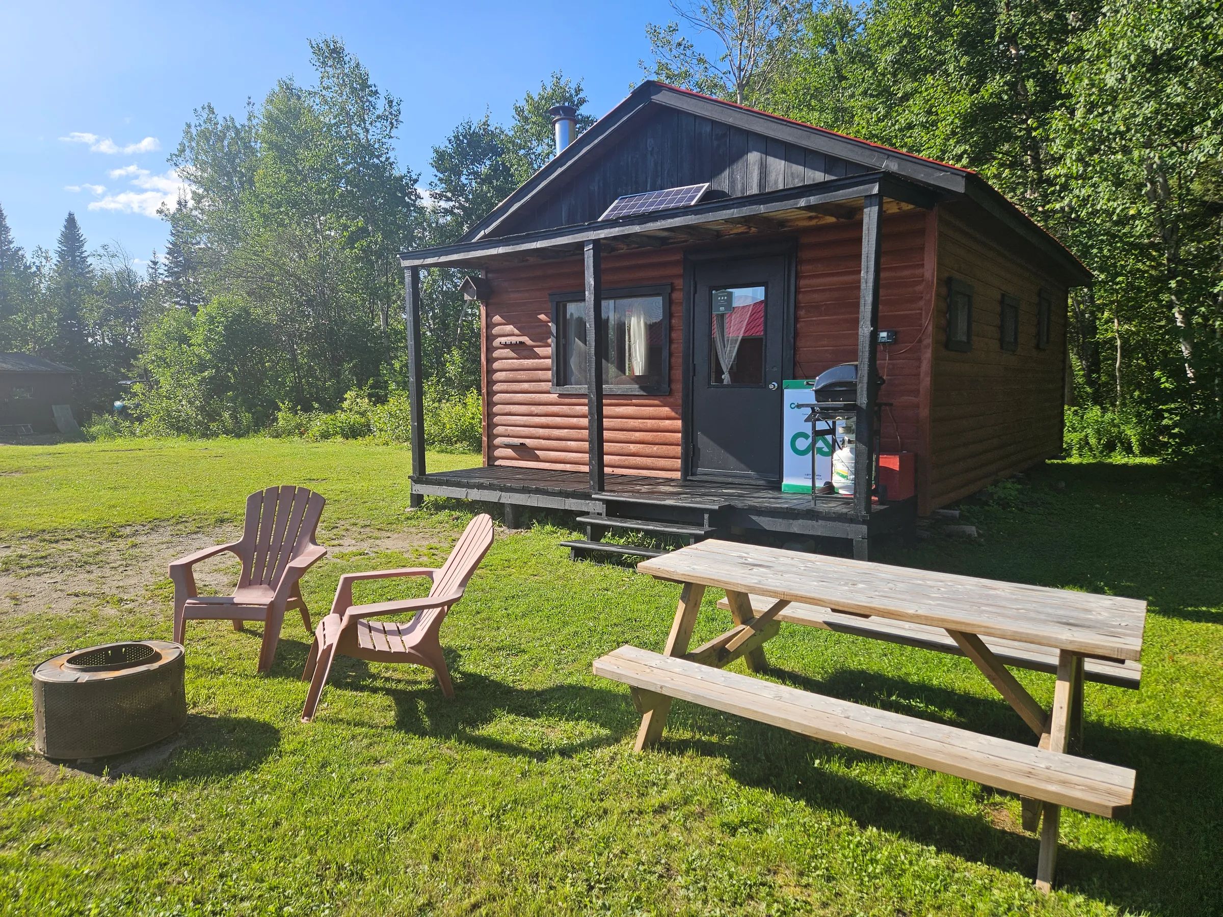 Chalet-4 Le Jaseur – Pourvoirie du Grand Lac du Nord