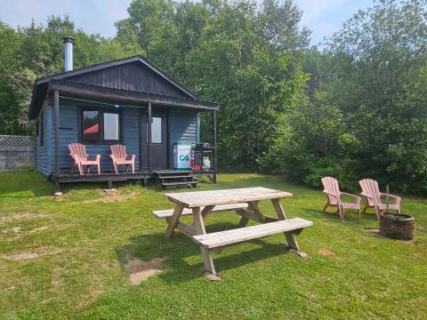 Chalet-5 Le Merle Bleu – Pourvoirie du Grand Lac du Nord