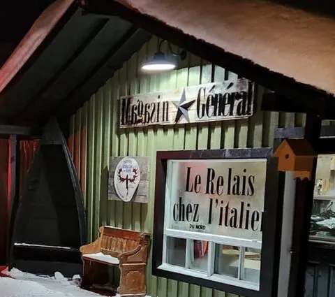 Relais motoneige et pavillon d'accueil chez Pourvoirie du Grand Lac du Nord, Côte-Nord, Québec