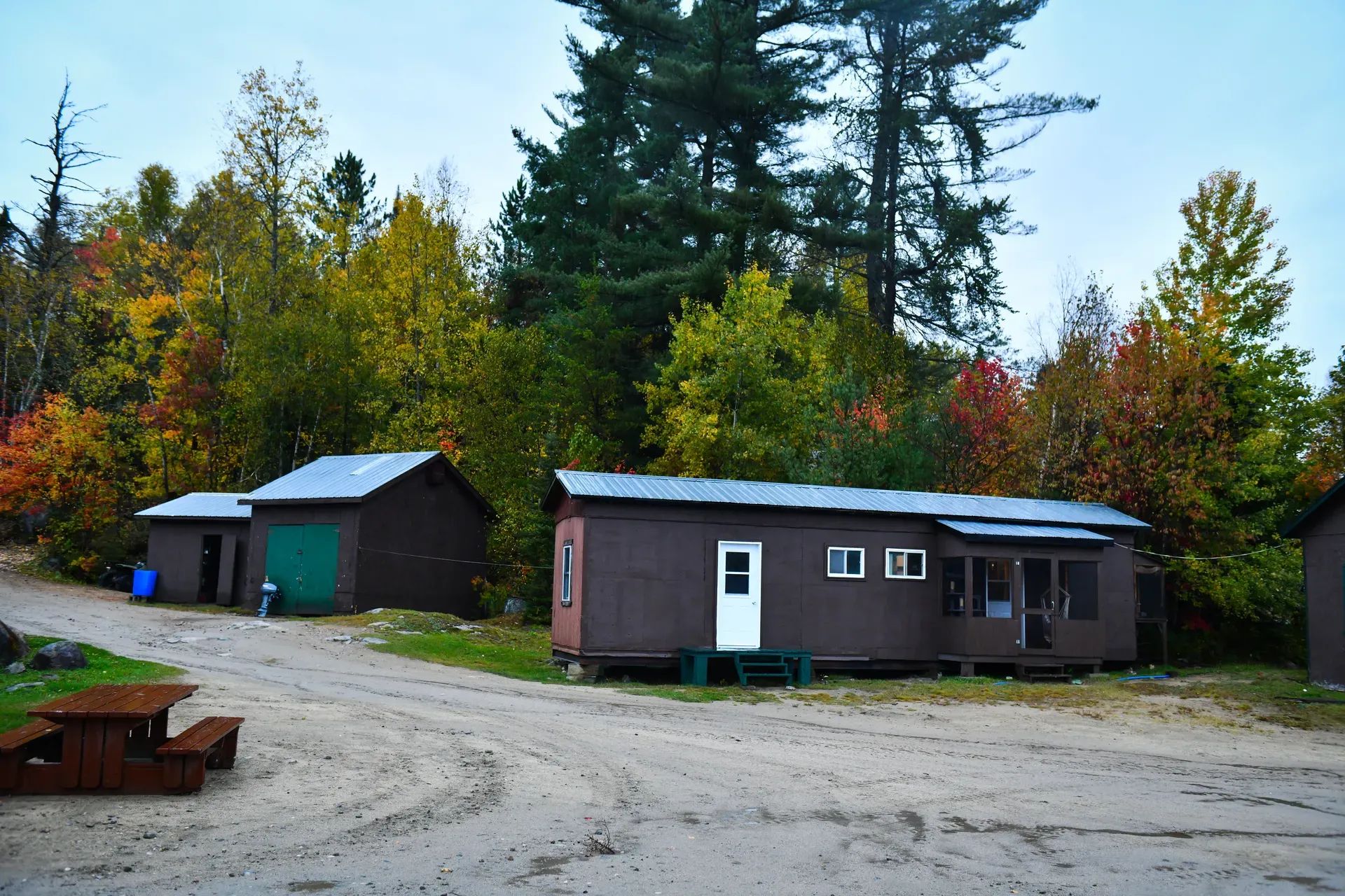 Cabin Bear Lodge — Club Lac Brûlé – Club Lac Brûlé