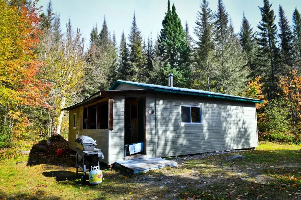 Camp de chasse #9 – Camp de chasse #9