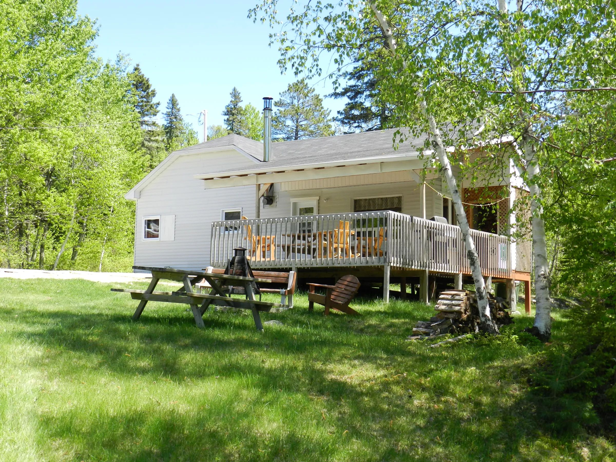 Chalet Julie — Domaine Chasse et Pêche Gaudias Foster – Domaine Chasse et Pêche Gaudias Foster