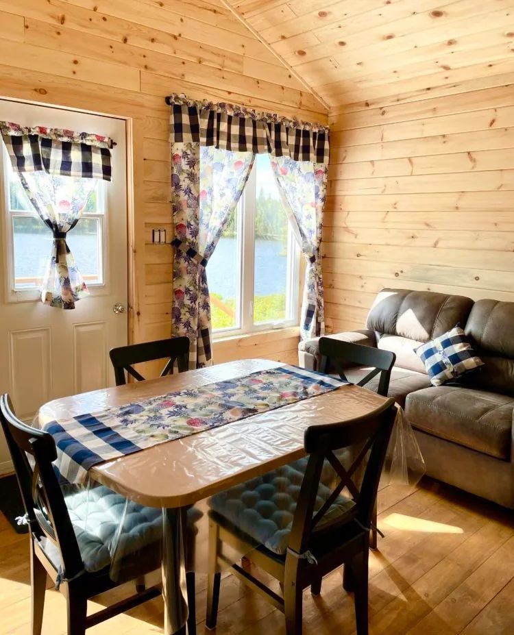 VICTOR CABIN – VICTOR CABIN