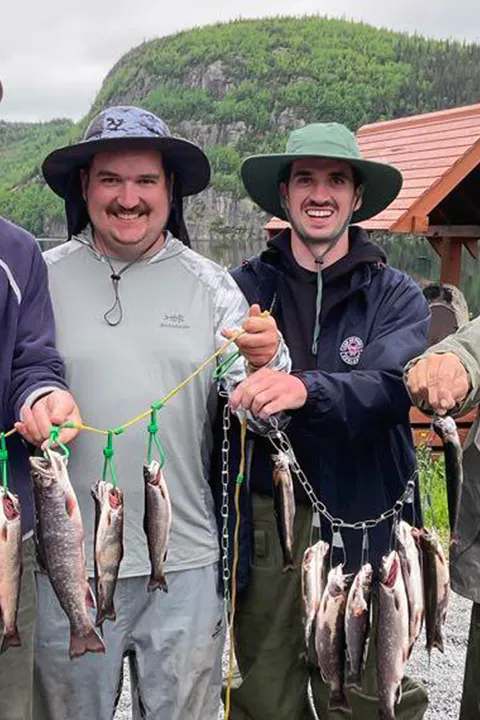 Excursion de pêche à la truite chez Domaine du Canyon, Côte-Nord, Québec