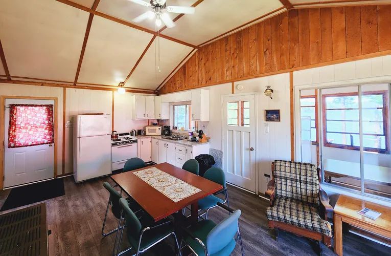Chalet #11 — Domaine du Lac Bryson – Domaine du Lac Bryson