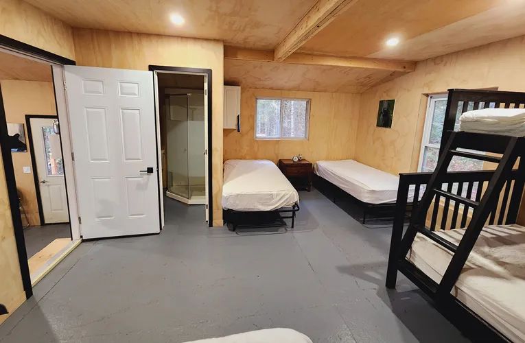 Cabin Cottage #6 — Bryson Lake Lodge – Bryson Lake Lodge