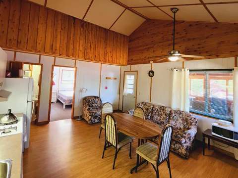 Suite A – Bryson Lake Lodge