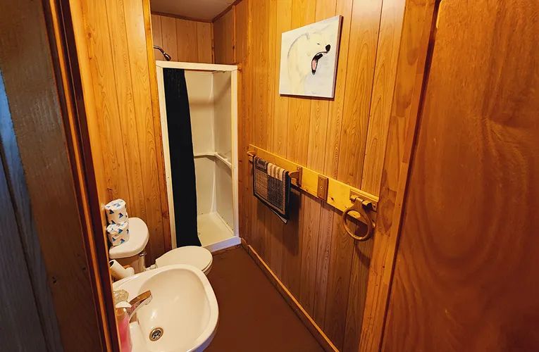 Suite B — Bryson Lake Lodge – Bryson Lake Lodge