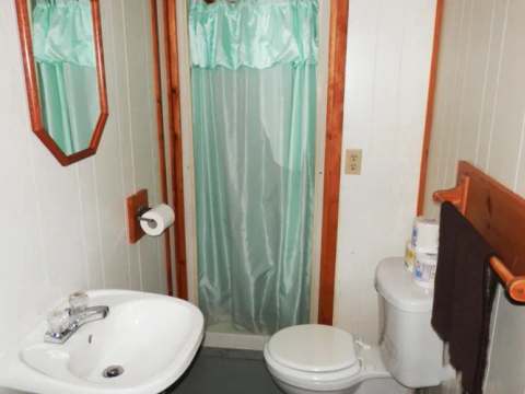 Suite C – Bryson Lake Lodge