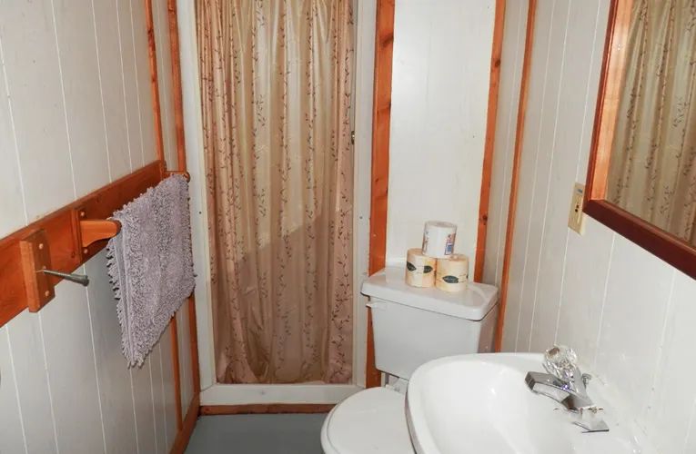Suite E — Domaine du Lac Bryson – Domaine du Lac Bryson