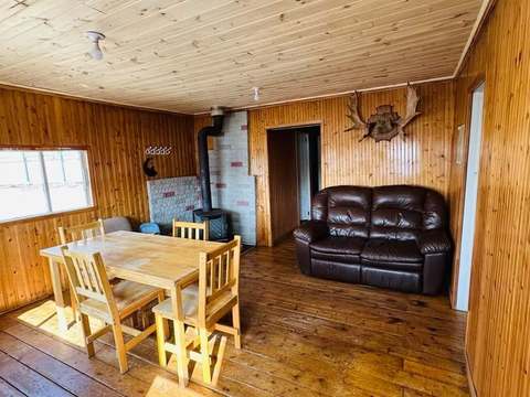 Chalet Lièvre – Domaine du Lac Kergus