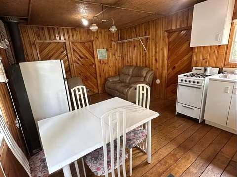 Chalet Loup – Domaine du Lac Kergus