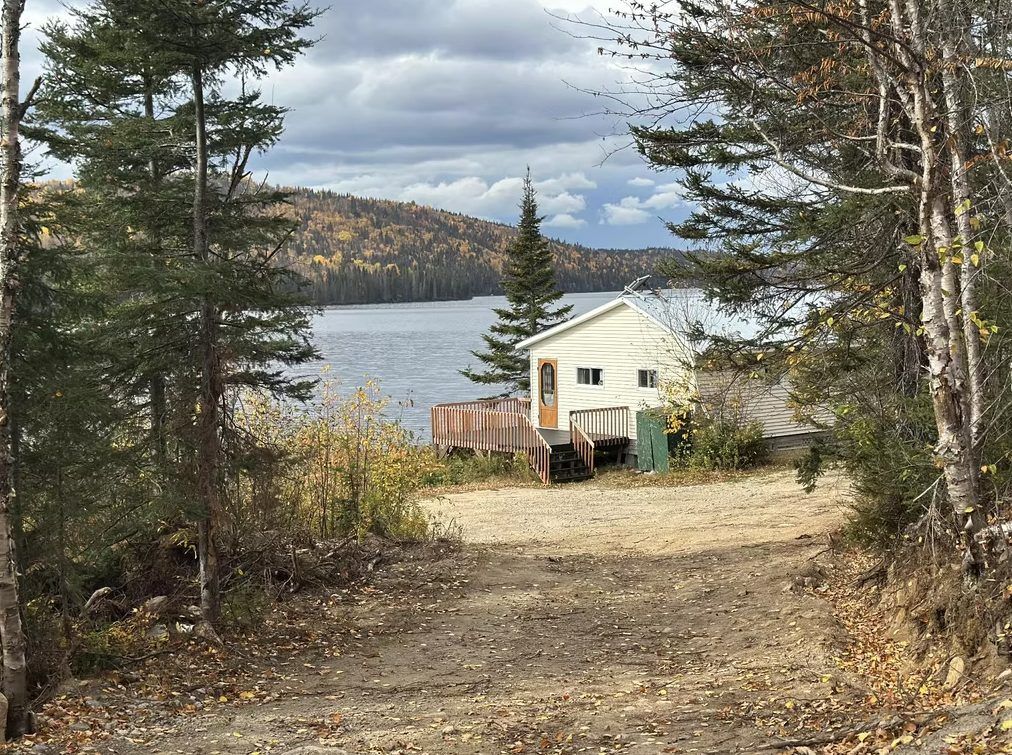 Chalet Lynx — Domaine du Lac Kergus – Domaine du Lac Kergus