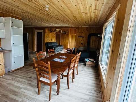 Chalet Orignal – Domaine du Lac Kergus