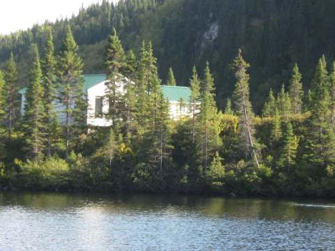 Chalet Orignal – Domaine du Lac Kergus