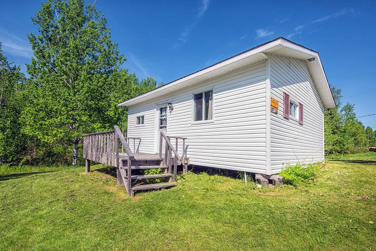 BALBUZARD CHALET – BALBUZARD CHALET