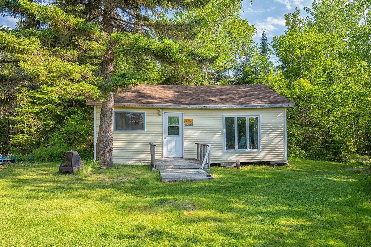 HUARD CABIN – Domaine du Lac Parent