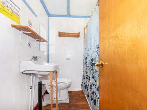 CHALET DORÉ – Domaine du Lac Parent