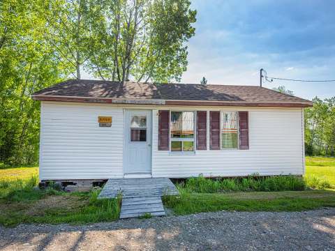 CHALET FAUCON – Domaine du Lac Parent
