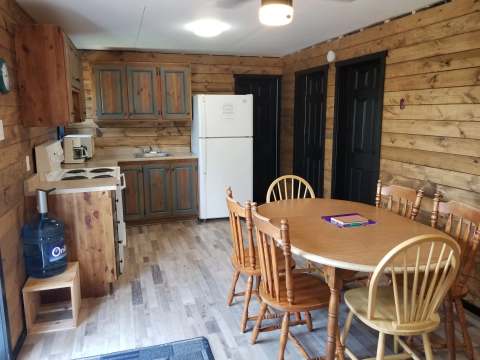CHALET FAUCON – Domaine du Lac Parent