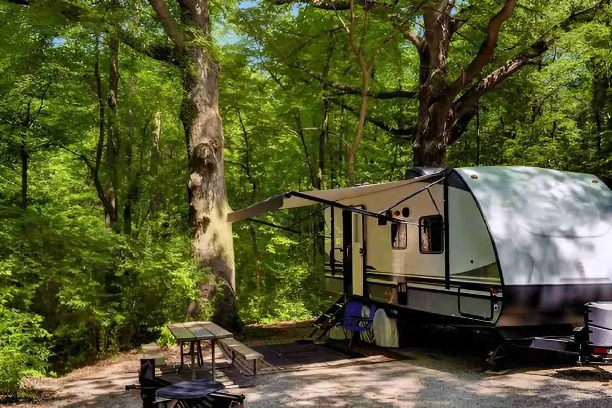 Emplacement de camping — Domaine du Lac St-Pierre – Domaine du Lac St-Pierre