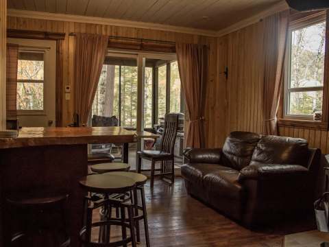 CABIN 2 - LE PIC DORÉ – Domaine le Pic-Bois
