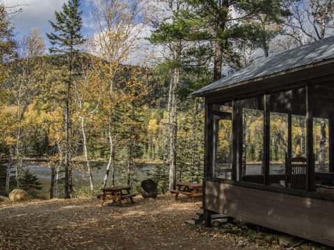 CABIN 2 - LE PIC DORÉ – Domaine le Pic-Bois