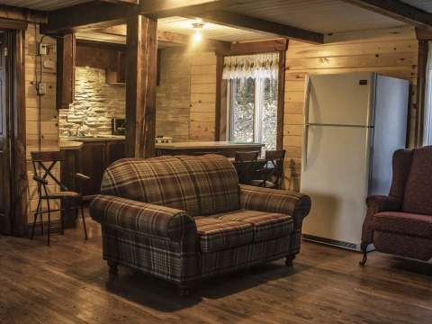 CABIN 4 - LE PIC MACULÉ – Domaine le Pic-Bois