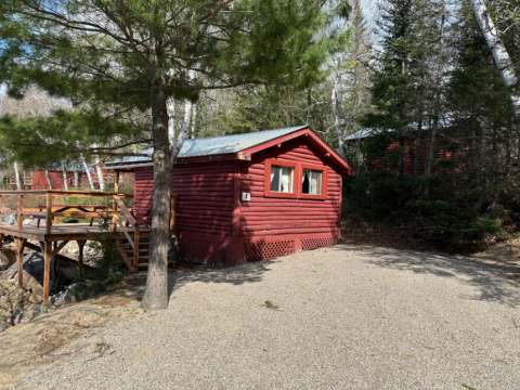 CHALET 1 – Pourvoirie Dorval Lodge