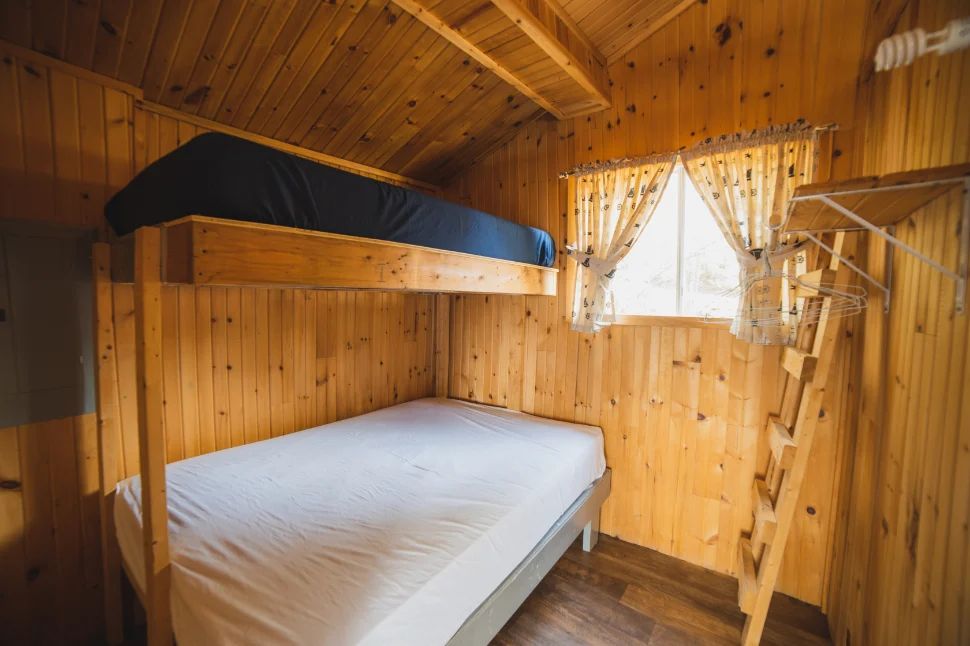 CHALET 1 – Pourvoirie Dorval Lodge