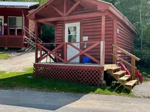 CHALET 11 – Pourvoirie Dorval Lodge