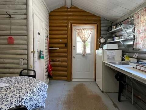 CHALET 11 – Pourvoirie Dorval Lodge