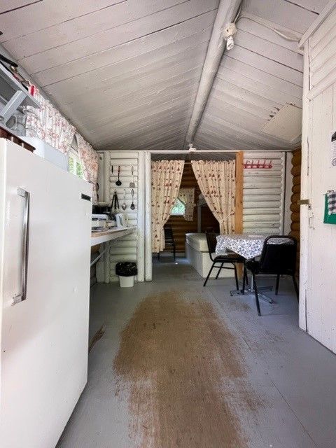 CHALET 11 — Pourvoirie Dorval Lodge – Pourvoirie Dorval Lodge