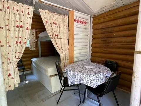 CHALET 11 – Pourvoirie Dorval Lodge