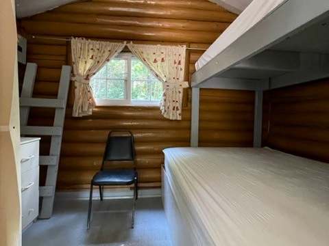 CHALET 11 – Pourvoirie Dorval Lodge