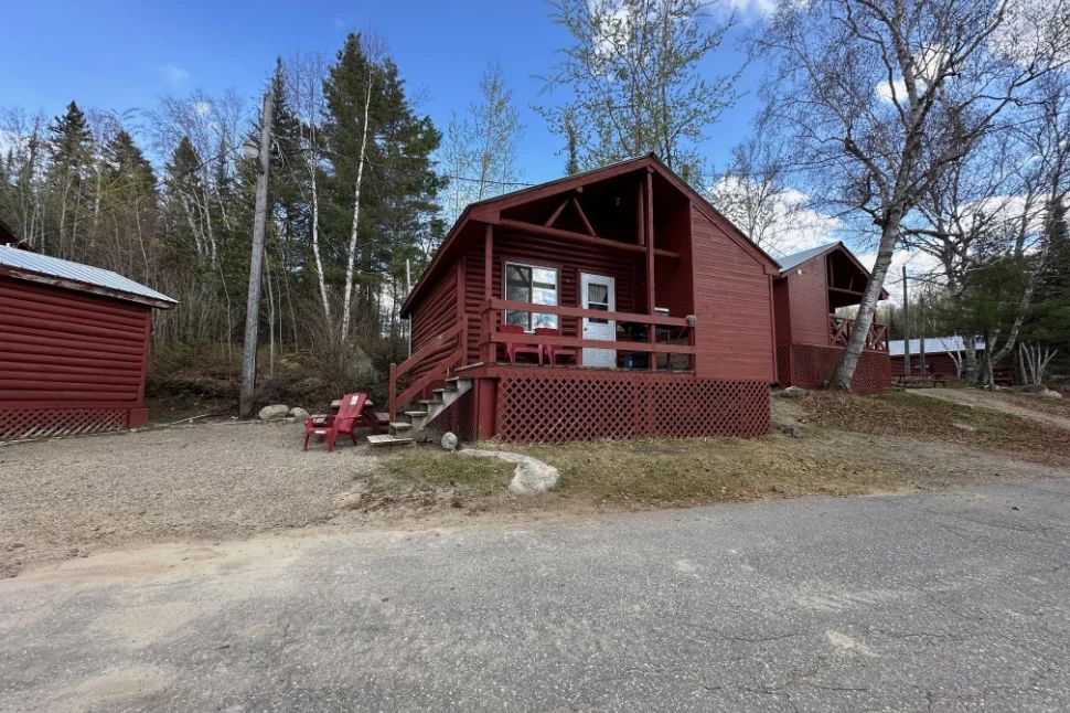 CHALET 12 — Pourvoirie Dorval Lodge – Pourvoirie Dorval Lodge