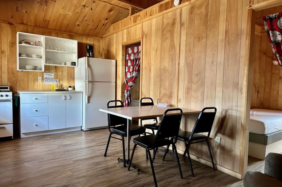 CHALET 12 – Pourvoirie Dorval Lodge