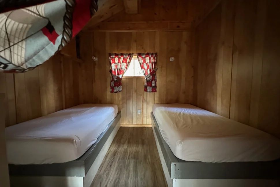 CHALET 12 – Pourvoirie Dorval Lodge