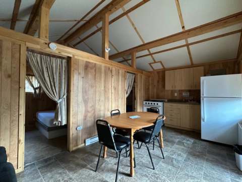 CHALET 14 – Pourvoirie Dorval Lodge