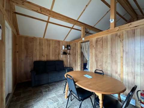 CHALET 14 – Pourvoirie Dorval Lodge