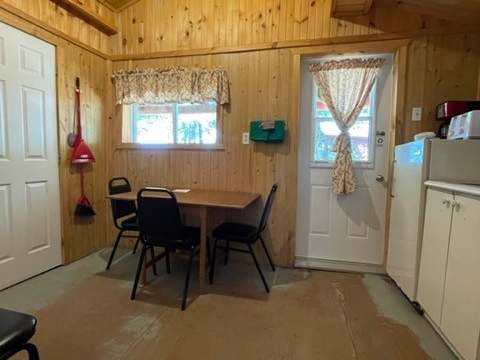 COTTAGE 2 – Pourvoirie Dorval Lodge