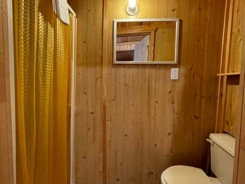 COTTAGE 2 – Pourvoirie Dorval Lodge