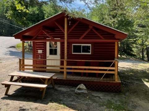 COTTAGE 2 – Pourvoirie Dorval Lodge