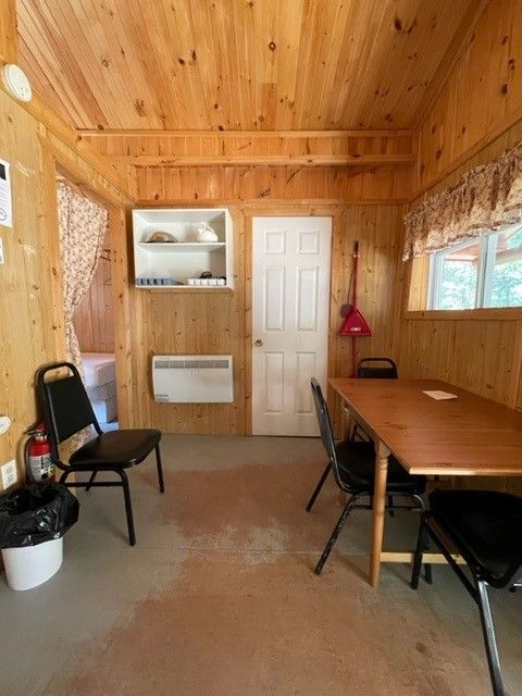 COTTAGE 2 – Pourvoirie Dorval Lodge