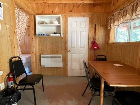 COTTAGE 2 – Pourvoirie Dorval Lodge