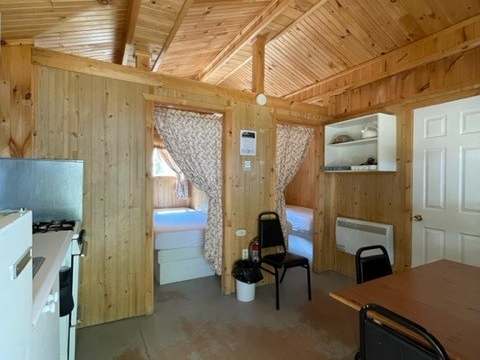 COTTAGE 2 – Pourvoirie Dorval Lodge