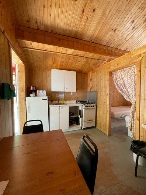 COTTAGE 2 – Pourvoirie Dorval Lodge