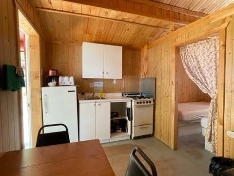 COTTAGE 2 – Pourvoirie Dorval Lodge